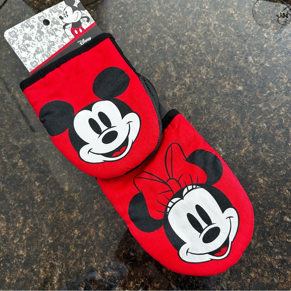 Mickey Mouse 2pk Oversized Mini Mitts